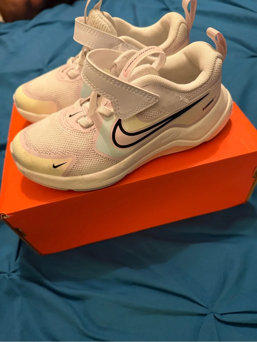 Nike lightweight kids
